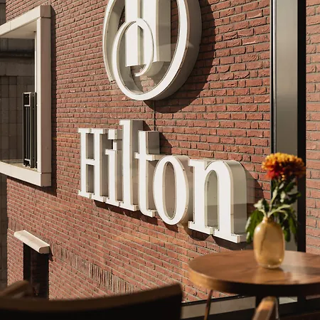 מלון Hilton