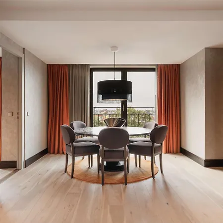 Szálloda Hilton 5*